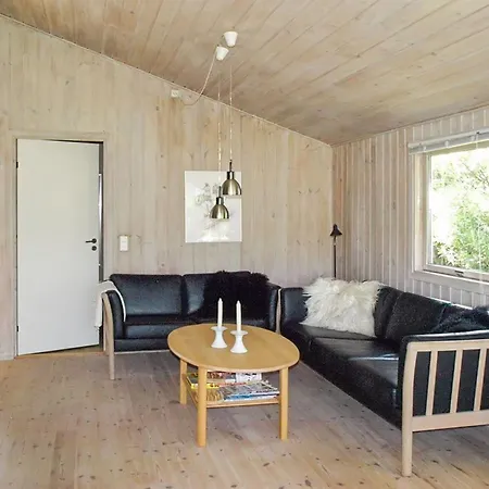 Tia - 900m From The Sea By Interhome