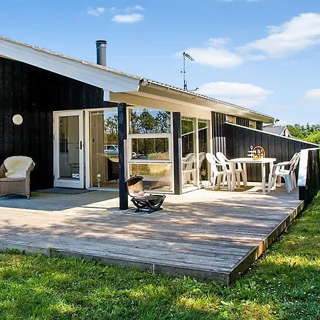 Tia - 900m From The Sea By Interhome Hjørring